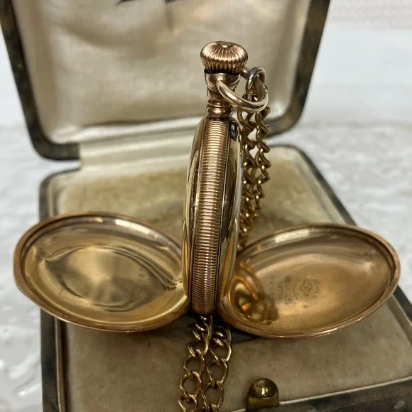 Porte & Markle Gold Pocket Watch with Chain - Picture 8 of 12